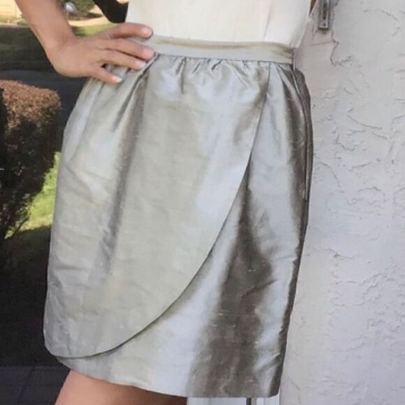 Annie Griffin Navy Tulip Silk Skirt 6 - Picture 2 of 10